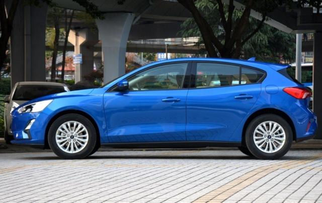 福特福克斯两厢用车感受,2017年福特福克斯旗舰版用车体验