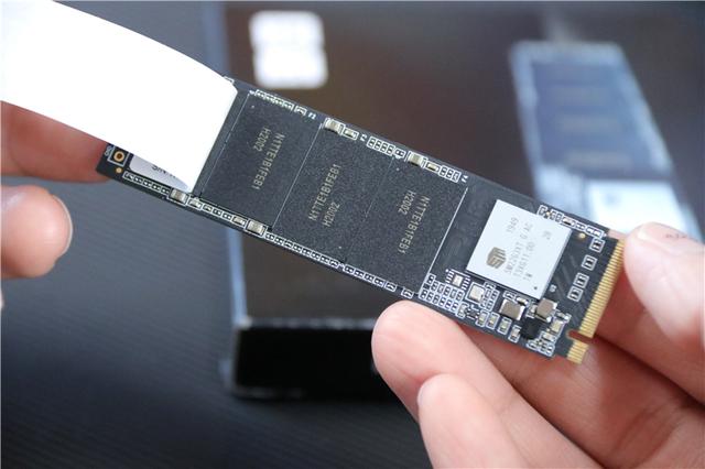 小米笔记本pro装固态硬盘教程,小米笔记本换固态硬盘教程