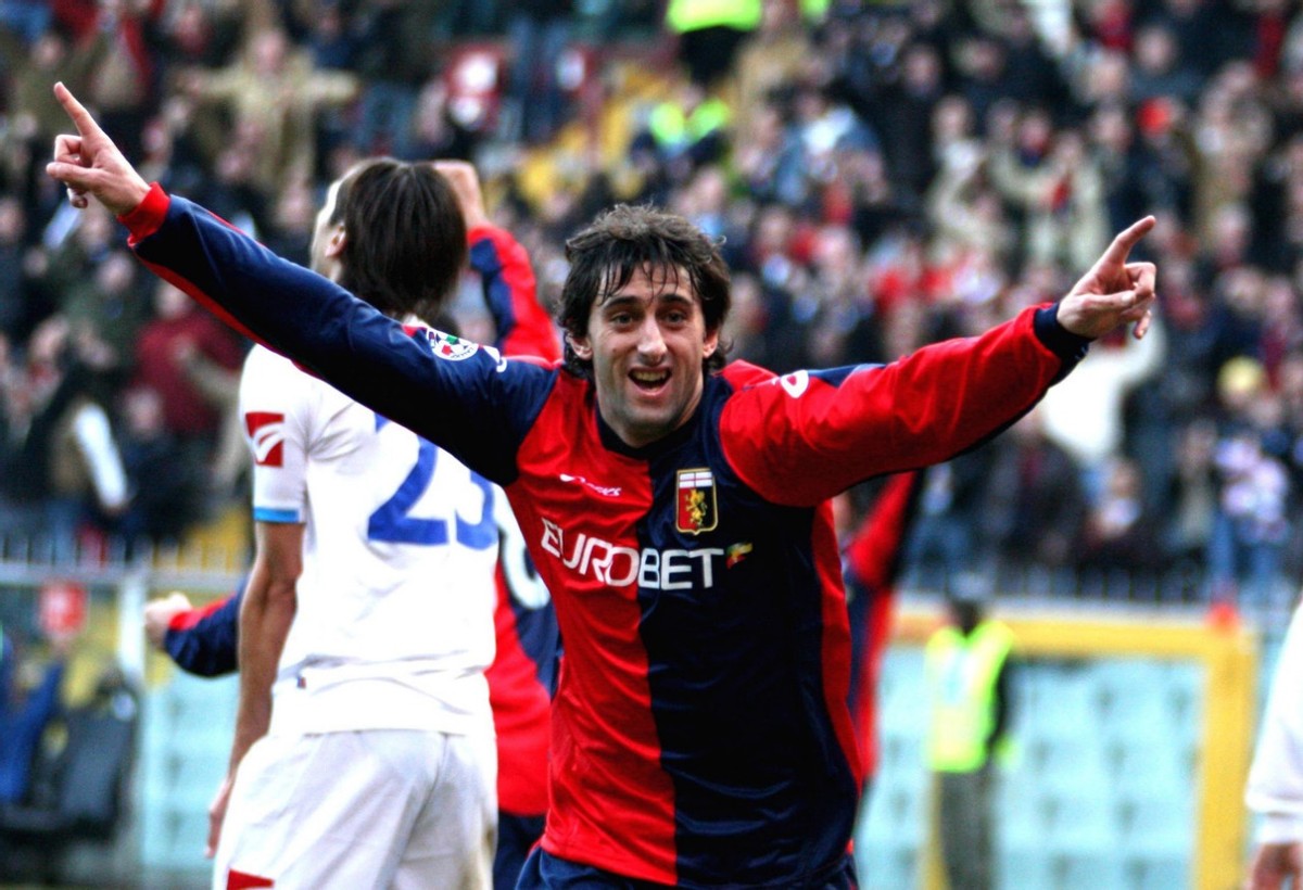 四球定三冠！蓝黑锋霸米利托，大器晚成的阿根廷巨星