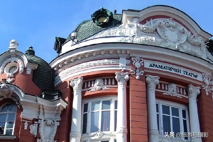 古城瓦尔纳——热情奔放的美女之都