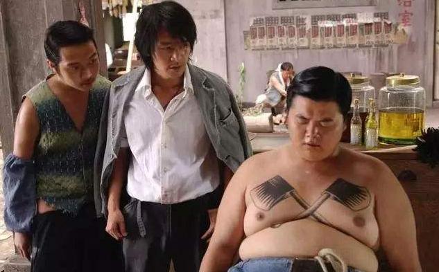 周星驰功夫吊威亚,周星驰吊威亚的镜头