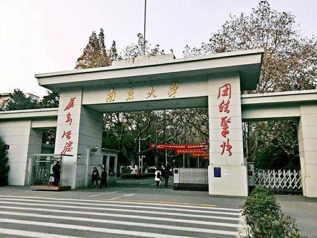 外媒不敢惹的中国女外交官，51岁的华春莹到底有多厉害？