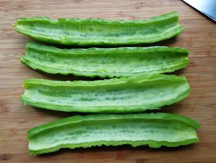 苦瓜太苦怎么去苦味,苦瓜难吃不爱吃