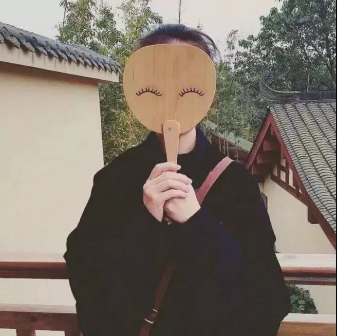 原宿风女生头像两张,头像图片原宿风女