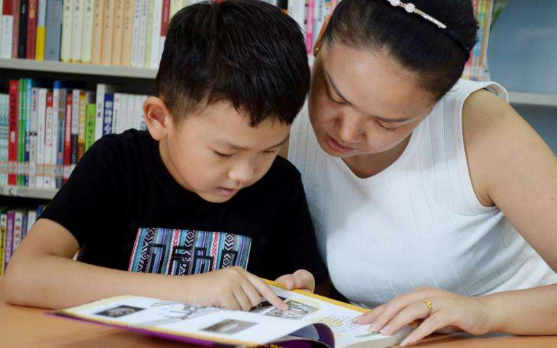 陪家人陪孩子却唯独没有陪你,陪伴孩子和陪着有什么区别