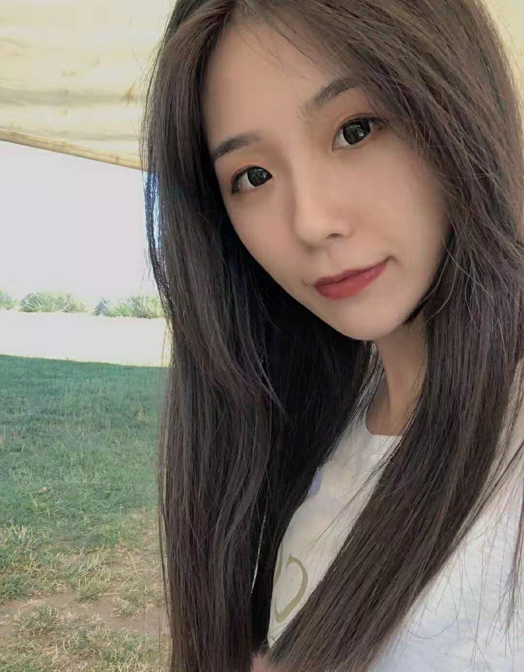 S17首个王者女主播诞生！*牙虎**花花酱4小时上王者，辅助也能carry