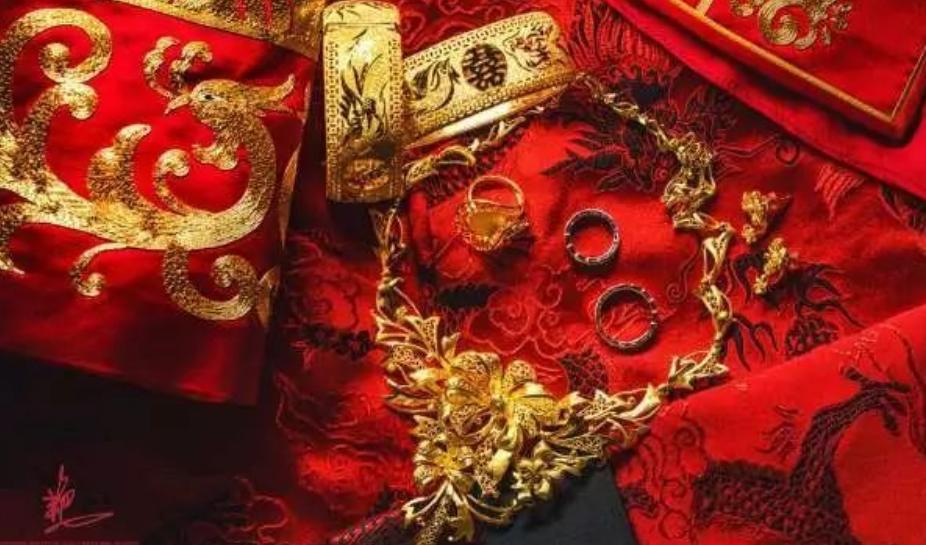 嫁女亲友送压袋钱是什么礼仪,出嫁压袋钱哪里的习俗