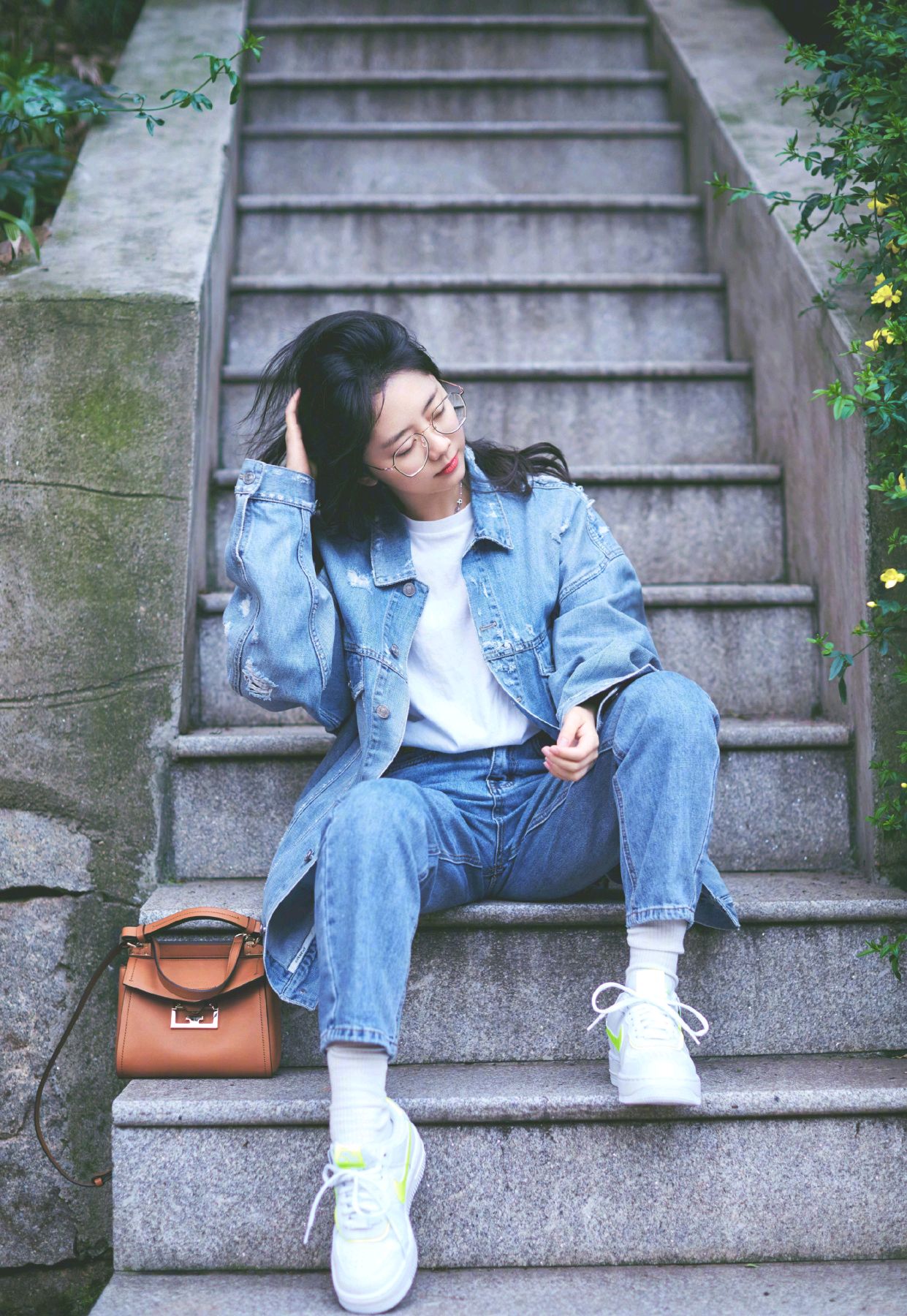 谭松韵穿衣搭配轻松减龄,谭松韵减龄衣服搭配图片