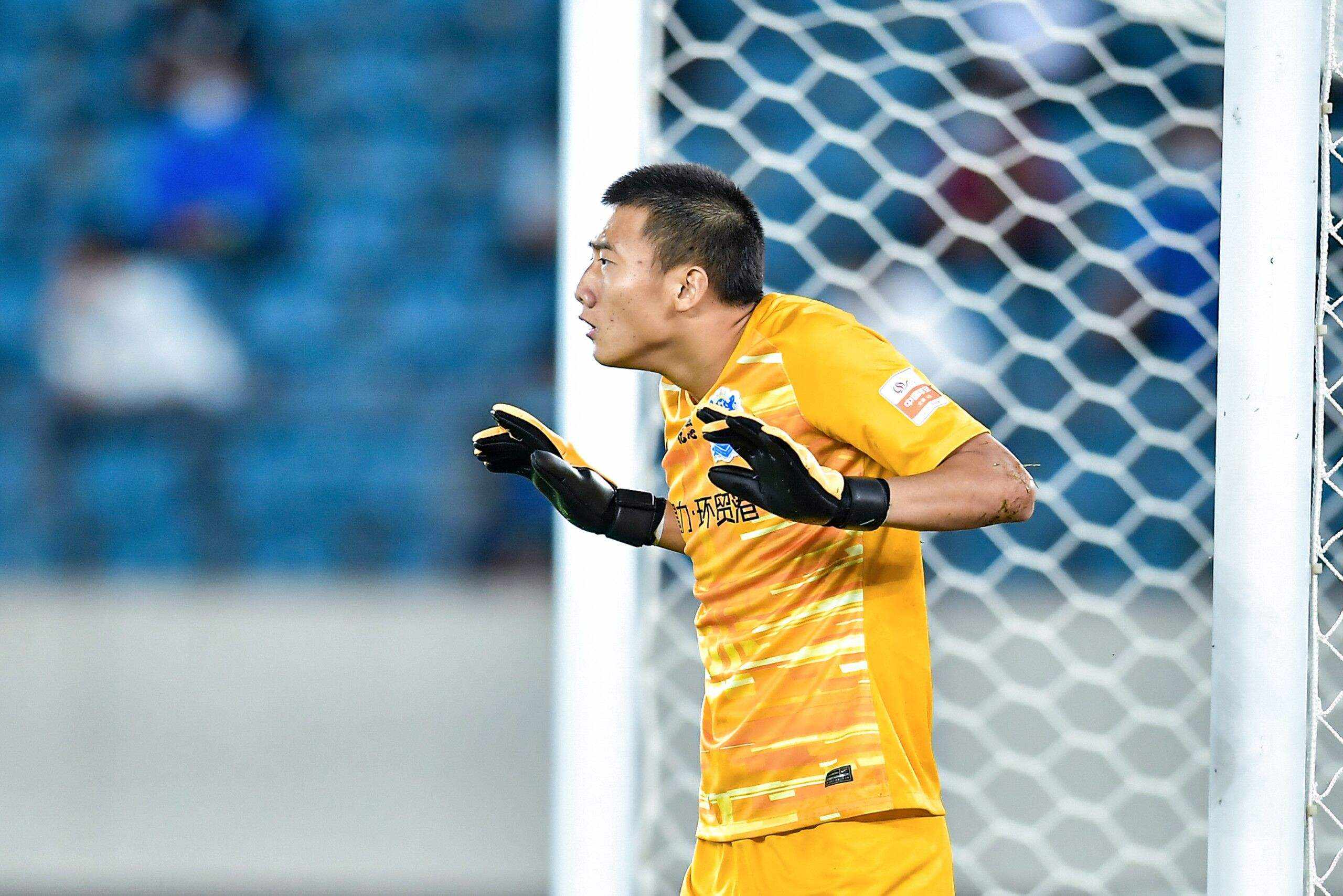 简直像开挂！门神一赛季仅丢13球，一己之力让中超再无外援门将