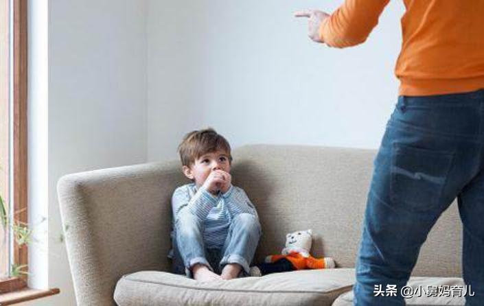 孩子出现夹大腿家长要不要教育,小孩总夹大腿有什么影响