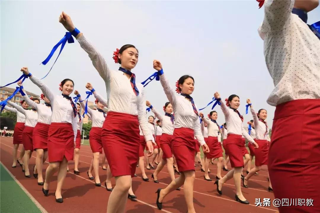 成都这场高校运动会,秀出了四川大学生的精气神!