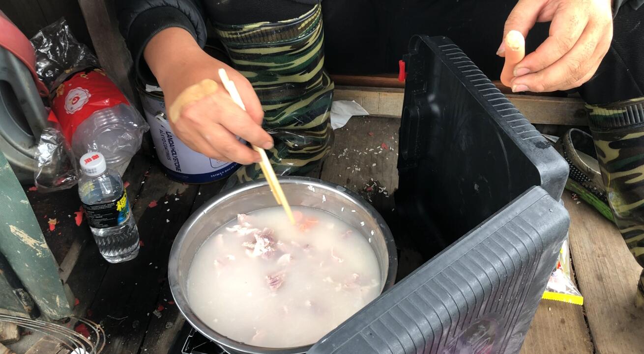 初次出海钓鱼的视频,钓鱼人第一次出海钓鱼