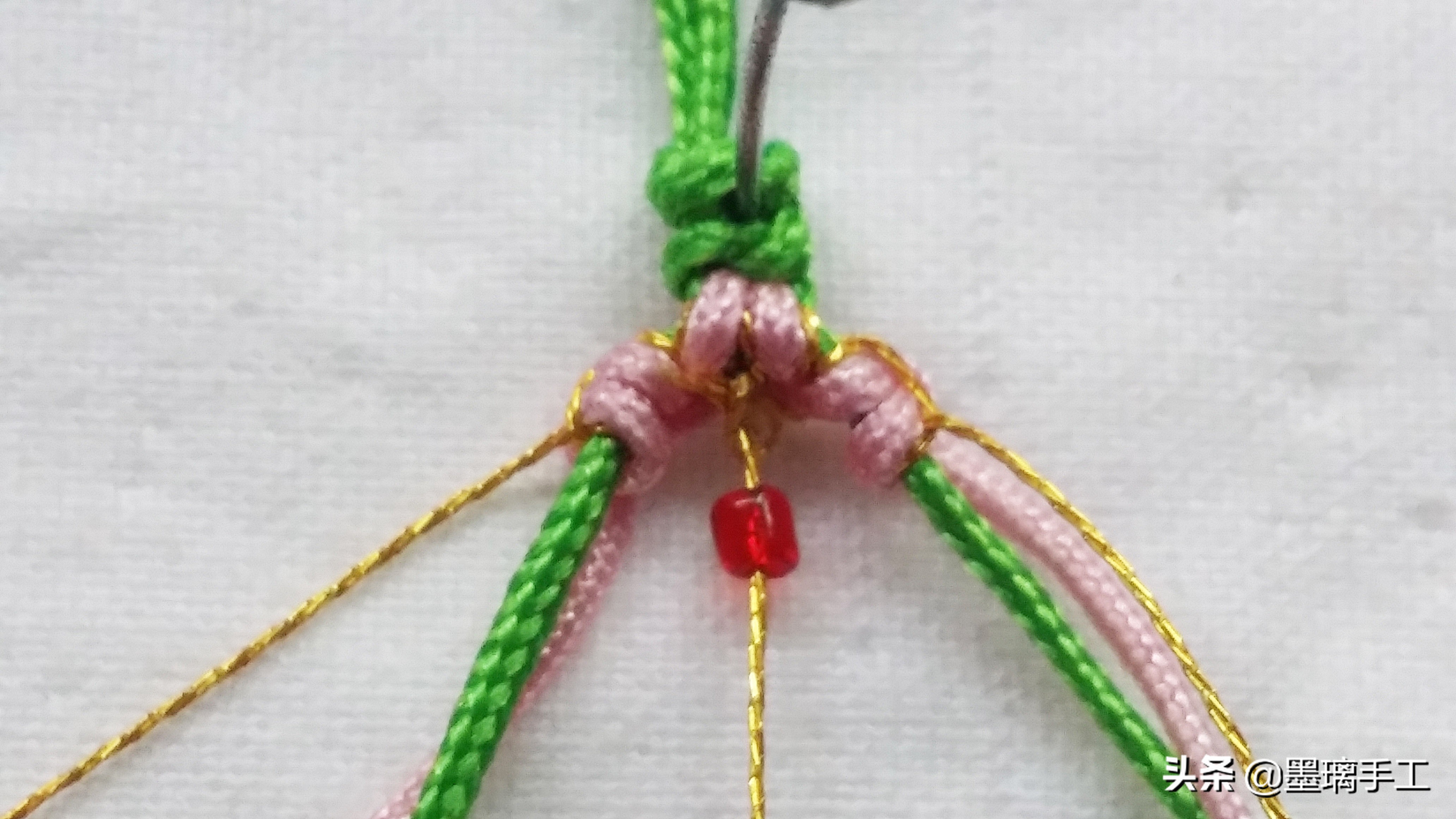 手工编织手链桃花结教程视频,简单手机绳编织教程简单又好看