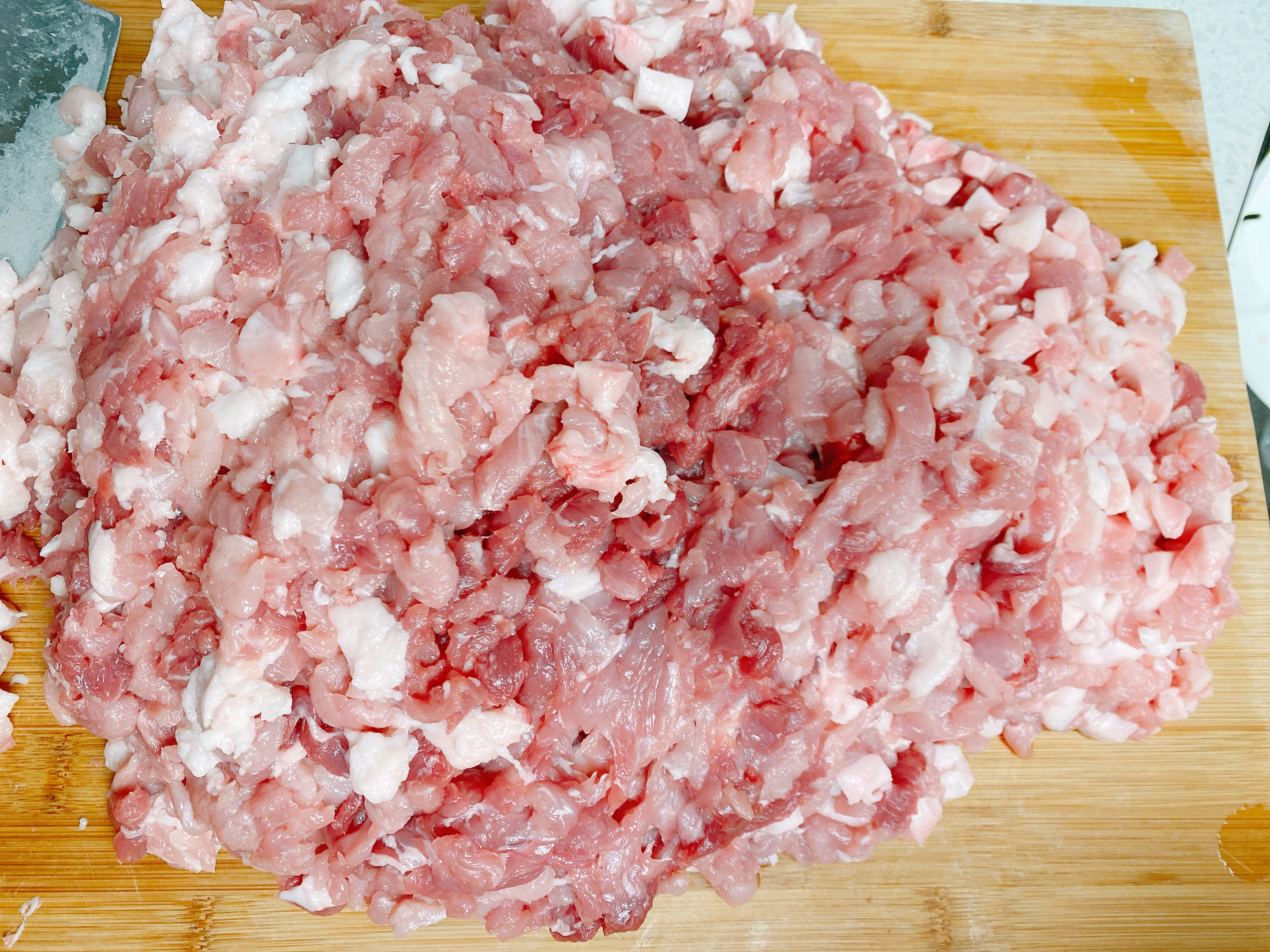 灌香肠配料秘方5斤教程,灌香肠4斤香肠的制作方法和配方