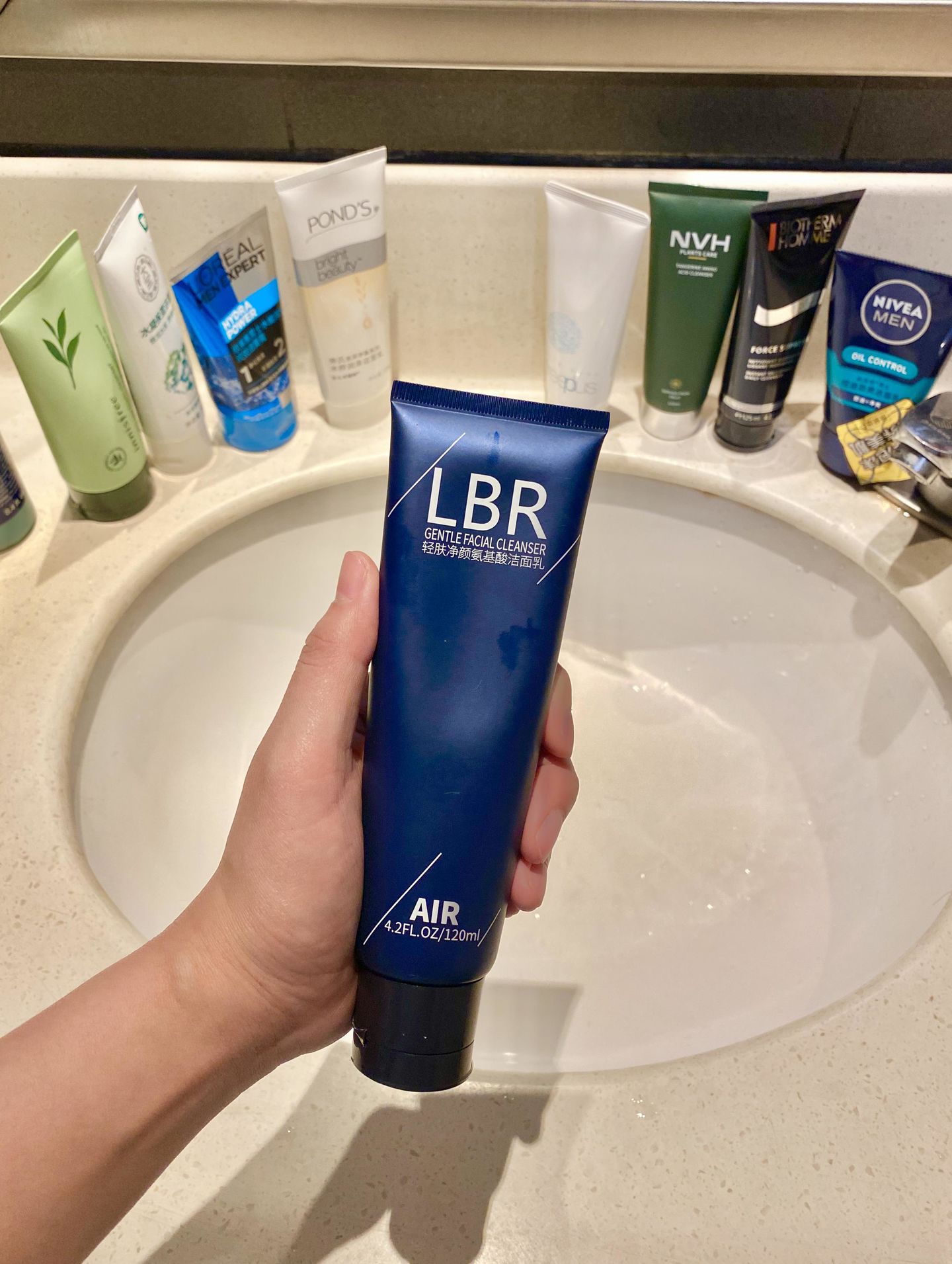 科颜氏男士活力啫喱洗面奶测评,科颜氏洗面奶啫喱测评蓝瓶