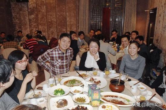 大公司食堂探秘：京东美食城、阿里未来餐厅、网易“猪厂”