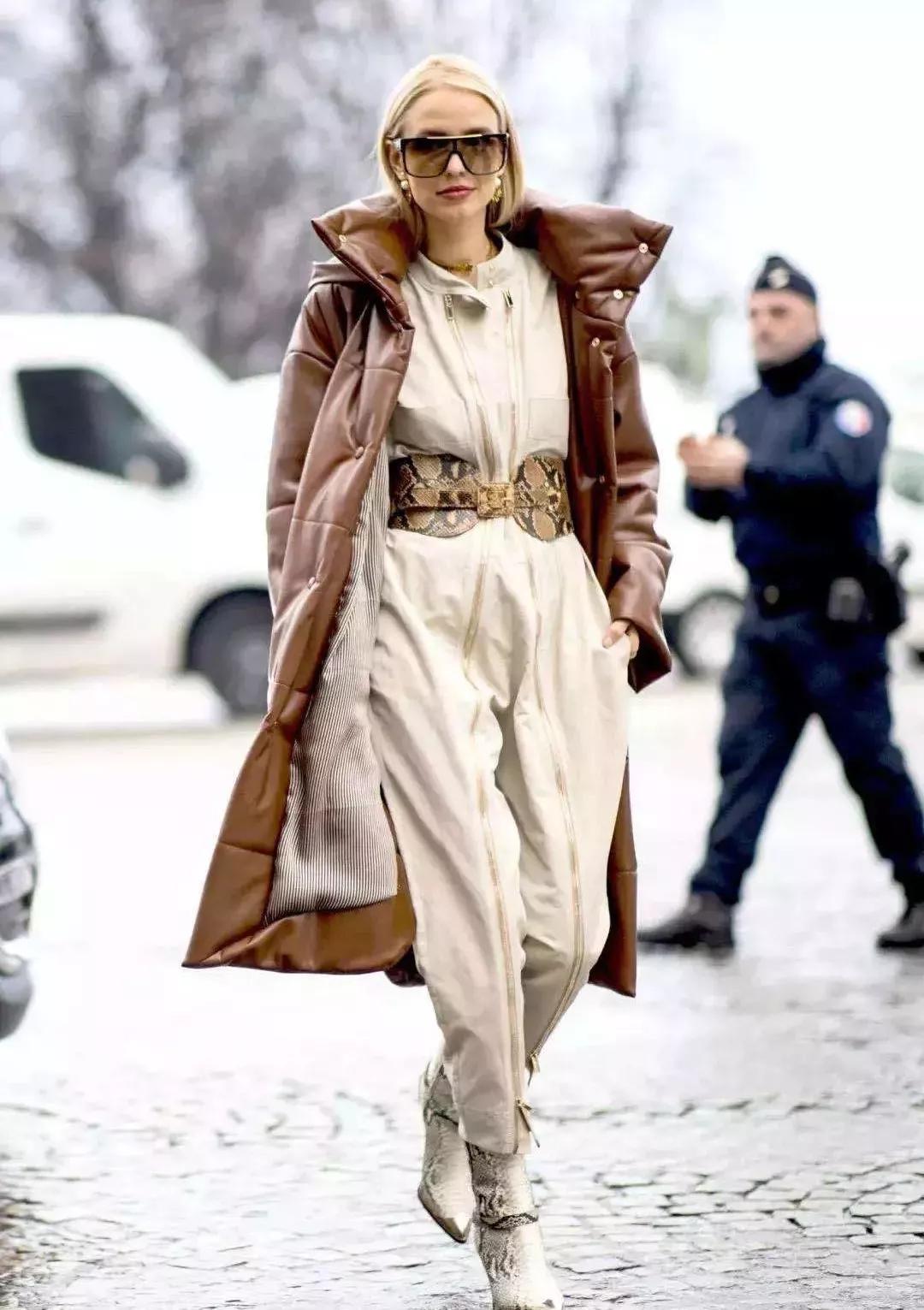 免洗的羽绒服发霉了怎么办,羽绒服发霉了干洗店能洗吗