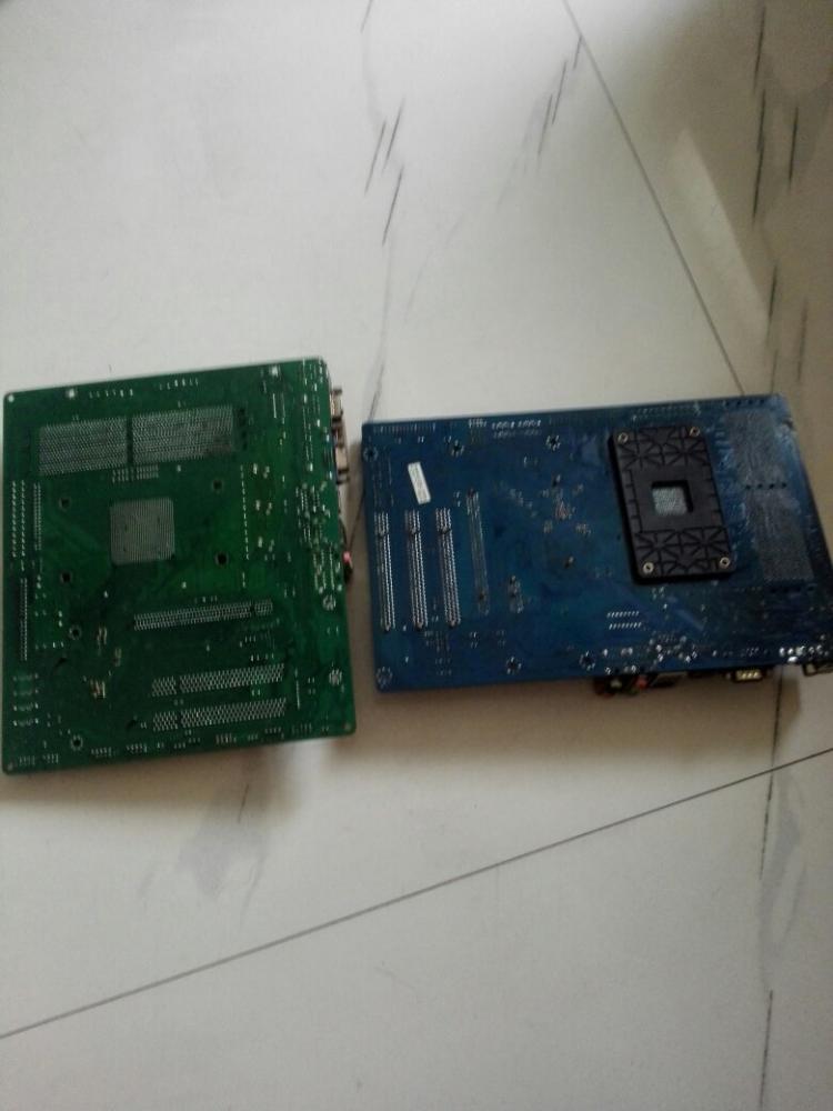 显示屏幕不亮是什么原因,计算机不亮怎么回事