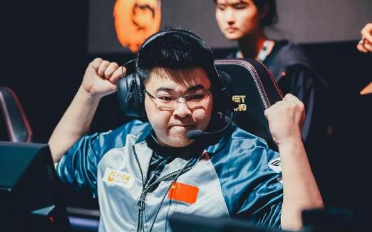 绝地求生最强4号位小鹿,绝地求生训练场国际服单挑狙