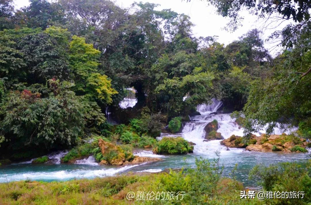 广西崇左市德天跨国瀑布 (广西崇左德天瀑布中越边境)