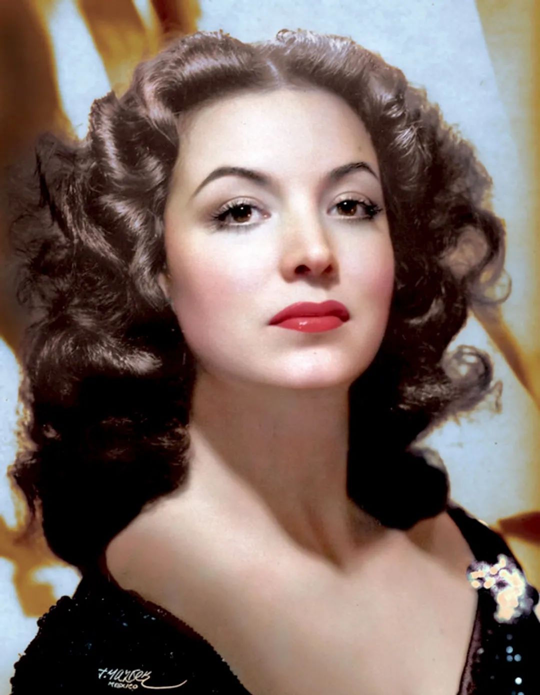 在西西里之外，她活成了墨西哥的美丽传说