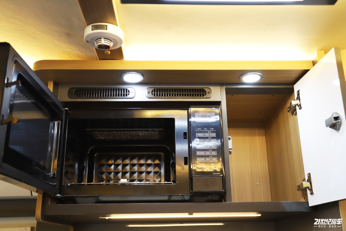 进口国产底盘,新吉奥云游b型房车