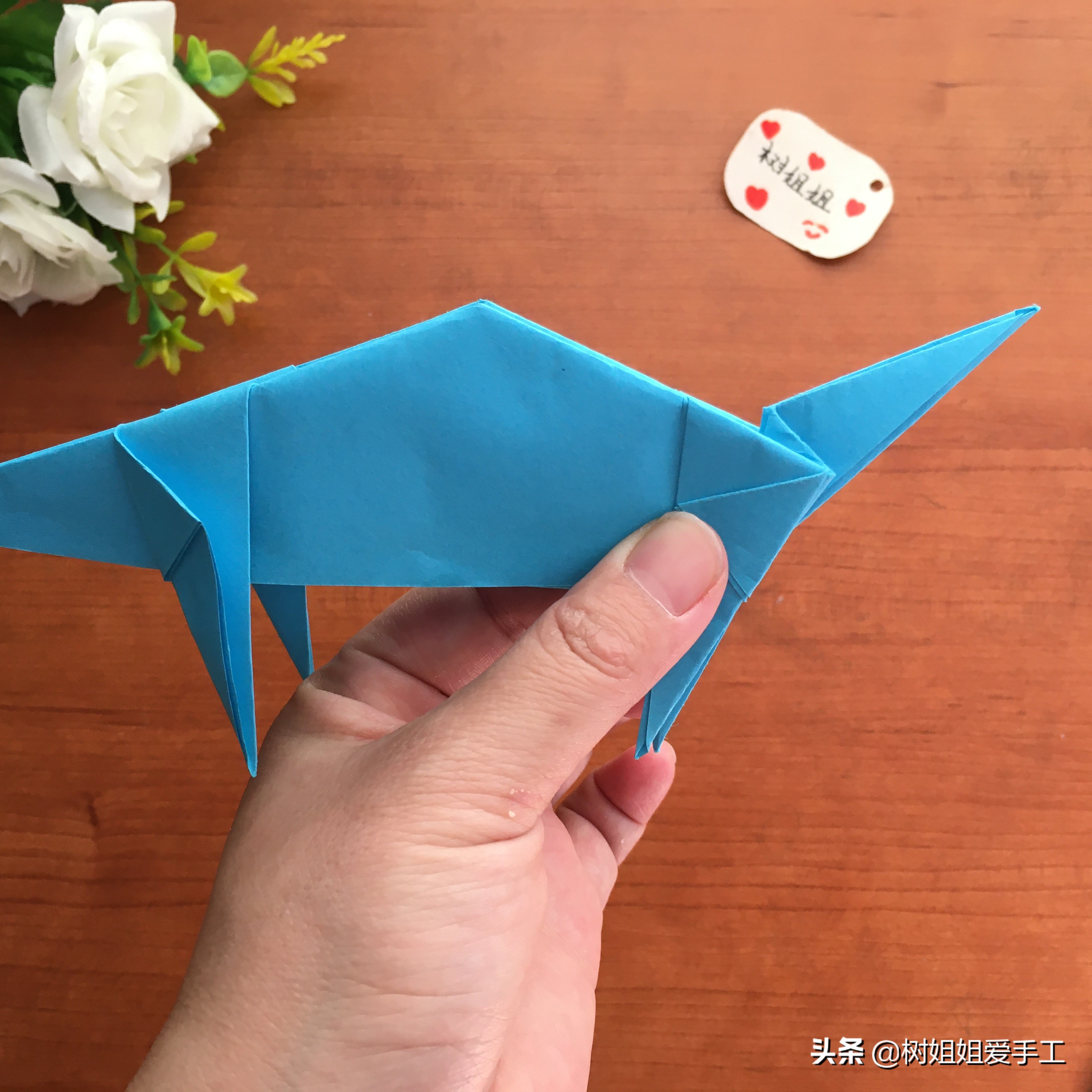 动物折纸：剑龙，一种巨大的草食性恐龙