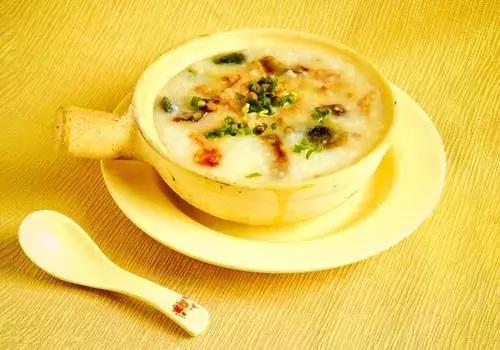 嘴巴淌口水导致嘴角溃疡怎办,嘴角溃疡长水泡怎么办