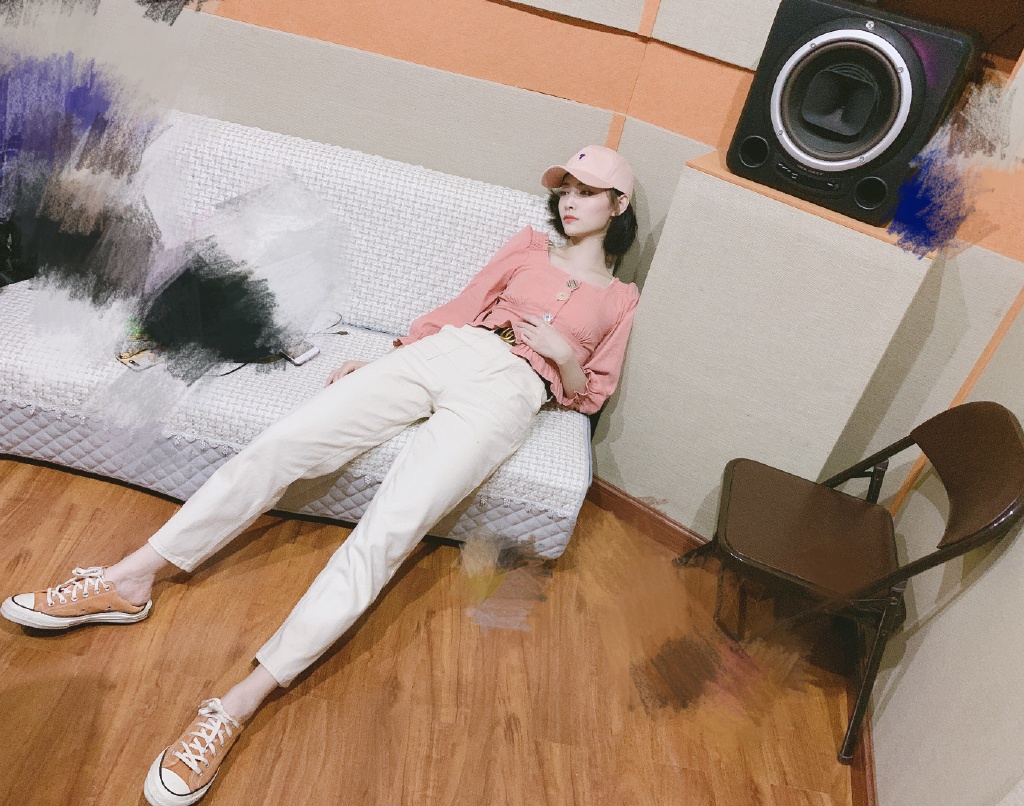 许佳琪猫尾造型图片,猫系长相适合长发短发