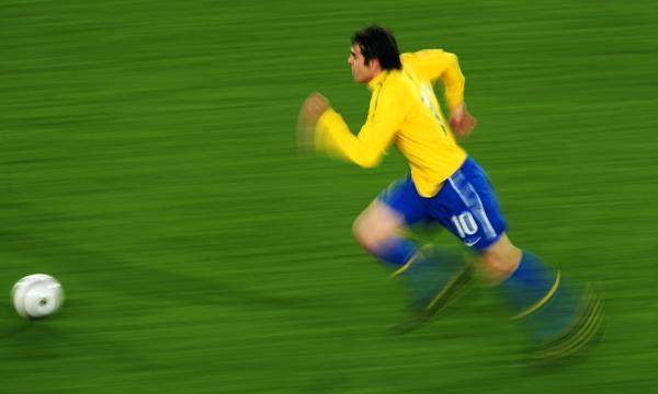 卡卡梅罗时期最后的巨星,梅罗前球王