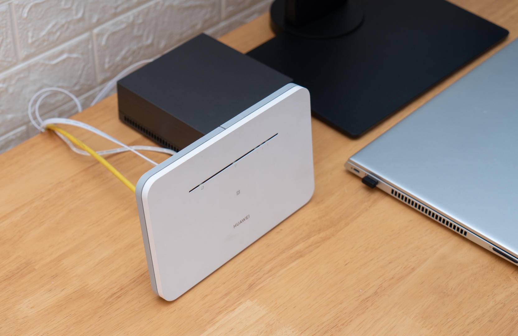 华为移动路由器流量用完了怎么办,华为4g移动路由器怎么提升网速