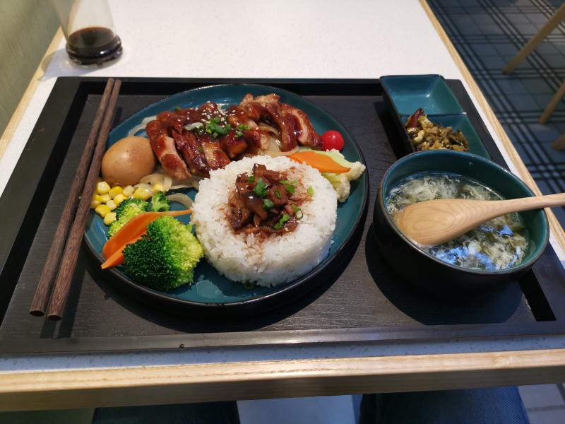 加盟铁板鸡扒饭费用,餐饮加盟铁板饭