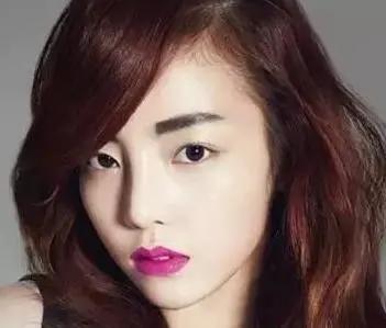 女人出门不要打扮得太漂亮,女孩子出门一定不要打扮漂亮