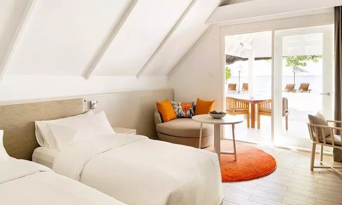 南阿里环礁,丽世岛度假村