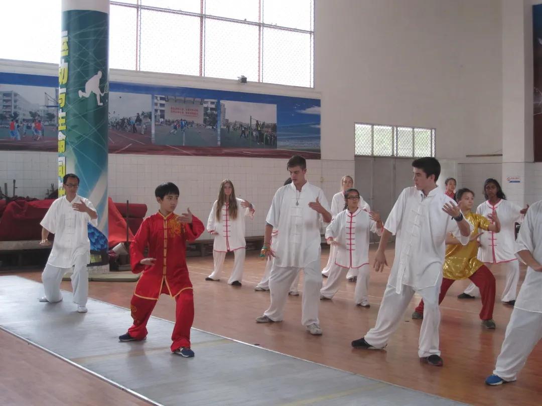 成都铁中和铁中府河校区,成都铁中