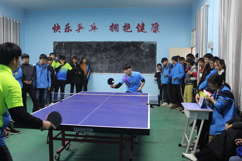 蚌埠市曹老集中学举行“校长杯”乒乓球比赛