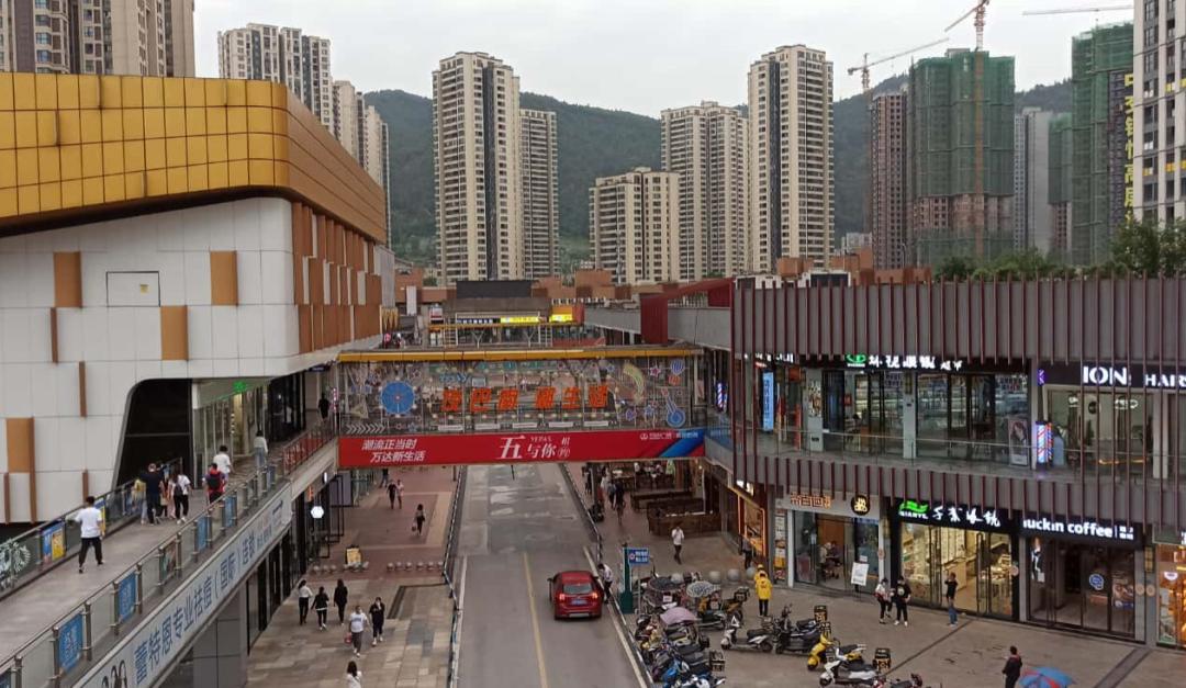 劲爆！重庆核心区惊现150万地铁商圈别墅，居然比高层还便宜？