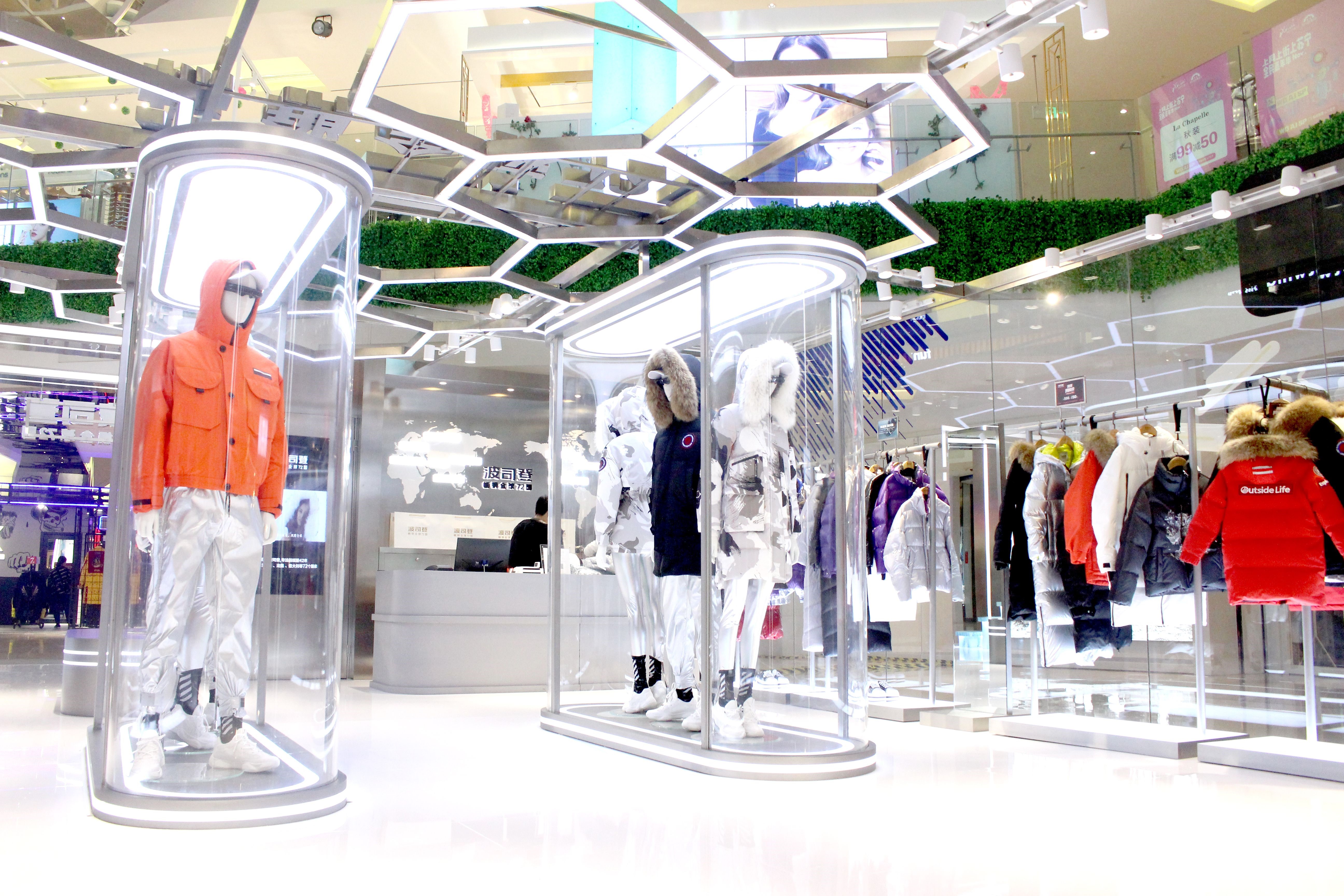 智慧迷城助力全民购物嘉年华无锡苏宁广场构建智慧科技IP