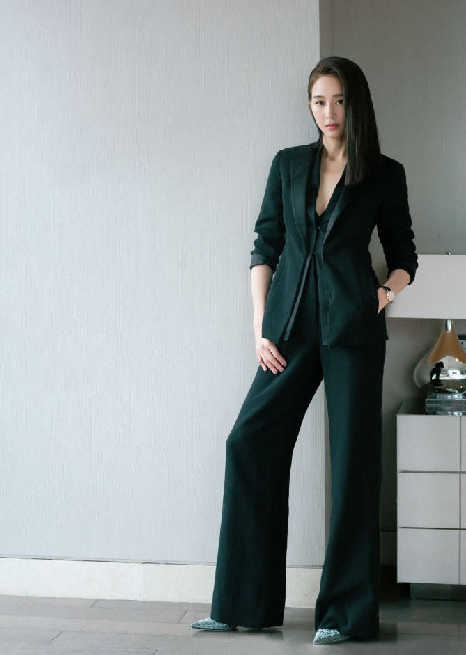 寮犻挧鐢┘鑹插ぇ琛i厤榛戣壊鎷栧湴瑁ゅ瓙,寮犻挧鐢殑鐨。绌挎惌骞茬粌鍙堟樉姘斿満