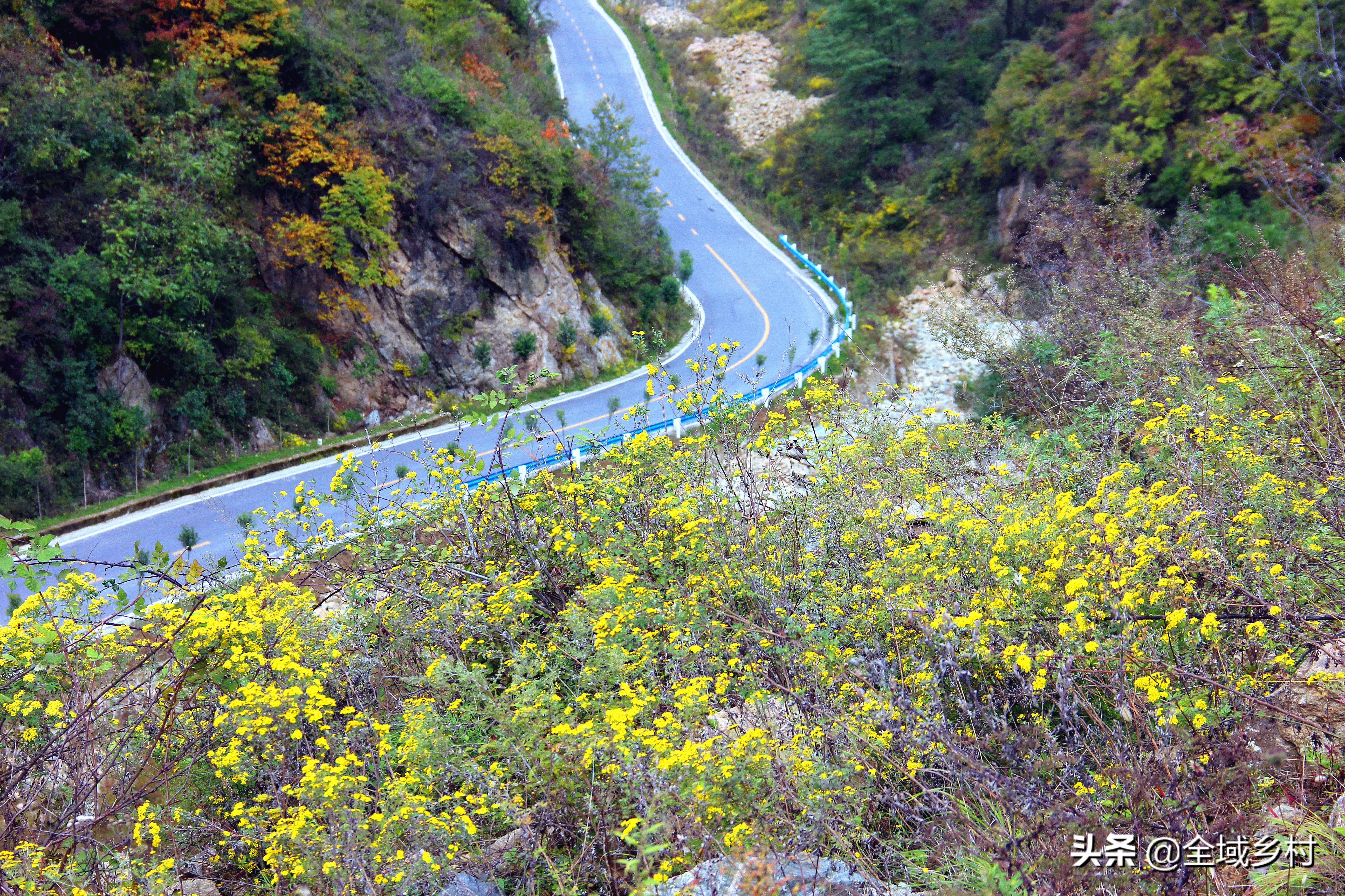 密云深山自驾游最佳路线,深山的一条天路