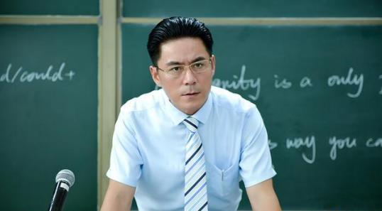 “热门专业”变成“心中梦魇”，大三女生如何绝地自救？