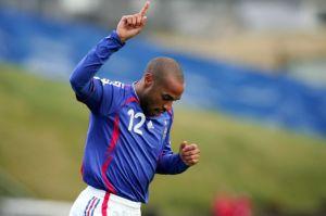 足坛目前退役的名将,足坛退役最晚的人