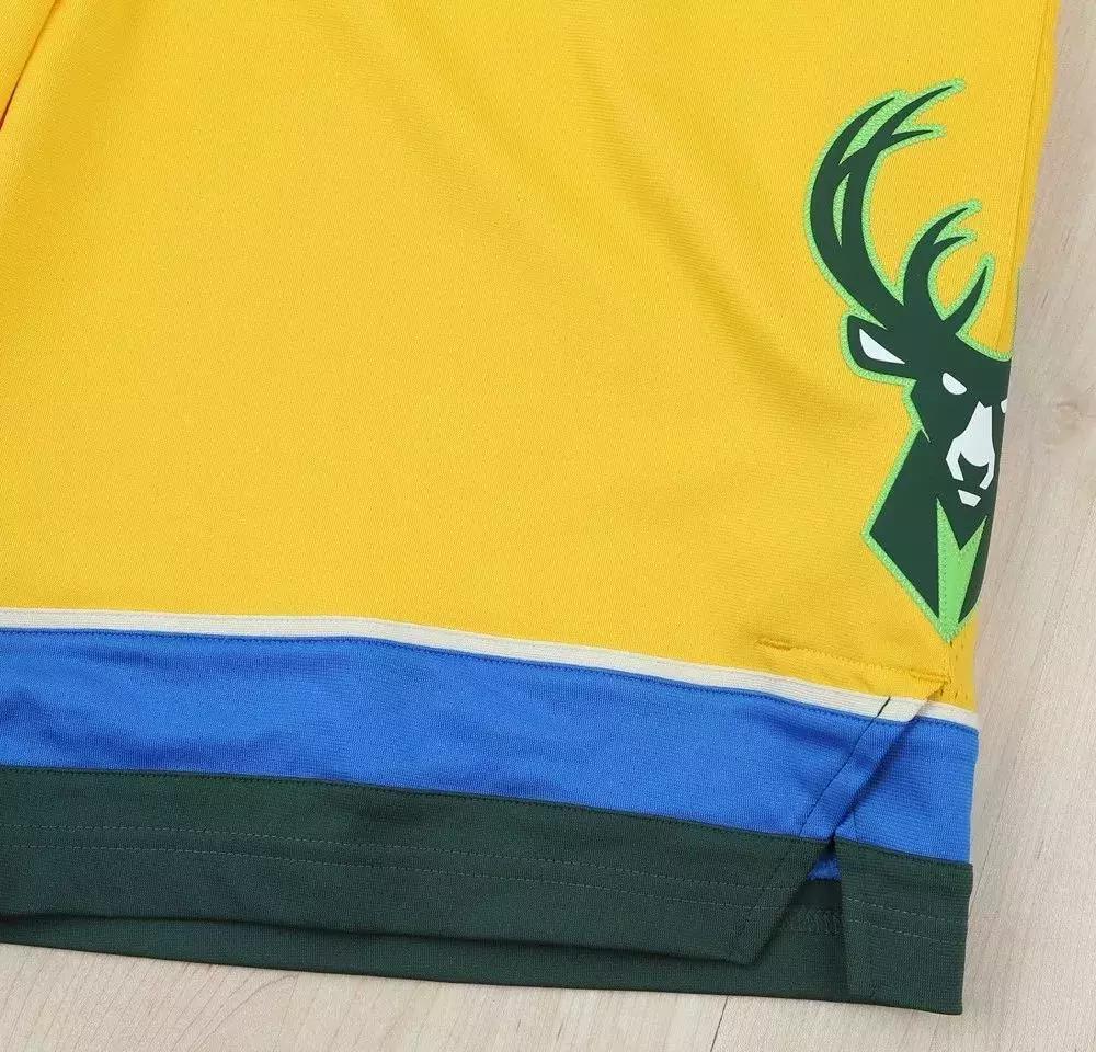 雄鹿这赛季一共穿过哪些球衣,雄鹿队的新赛季球衣