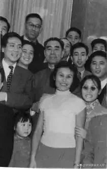 指挥家郑小瑛谈交响乐,客家山歌指挥家郑小瑛