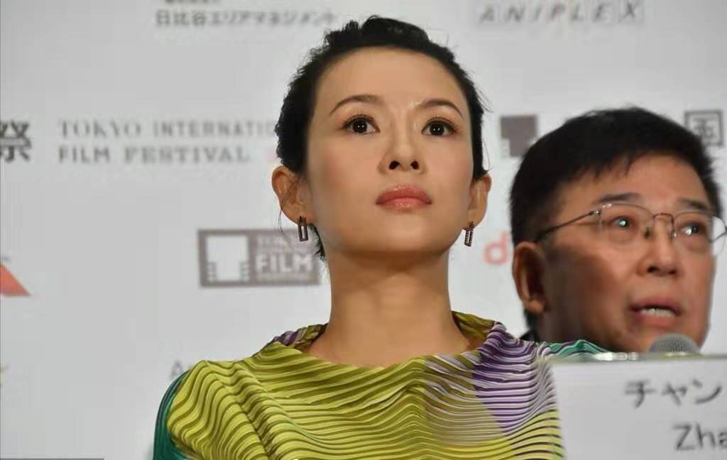 40岁章子怡戛纳太自信,41岁章子怡二胎后更自信