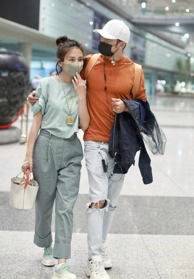 杨烁刘涛秀恩爱片段,杨烁疯狂秀恩爱