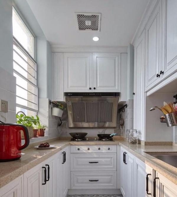 厨卫吊顶选什么最实用的,厨卫吊顶什么材料耐用又好看