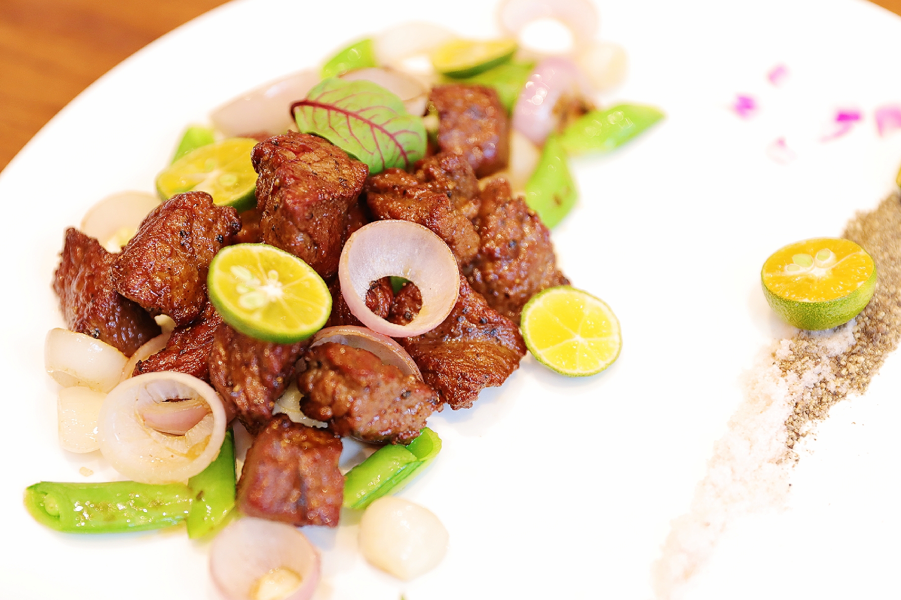 你吃过最贵的一顿饭花了多少钱,你吃过最贵的快餐多少钱