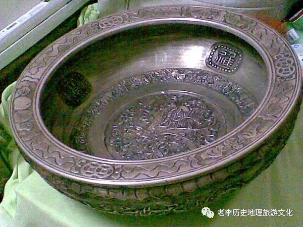 活财神沈万三图片,沈万三财神酒