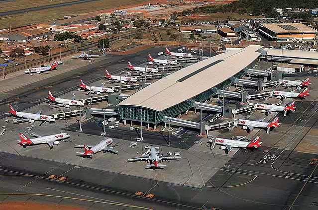 航空百科｜这哪里是机场，是立交桥吧